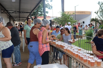 Foto - NATAL DAS CRIANÇAS - ARCO-ÍRIS