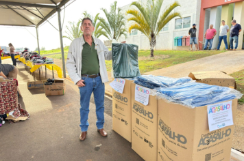Foto - CAMPANHA DO AGASALHO 2025 - ACOLHER COM AMOR  FUNDO SOCIAL.