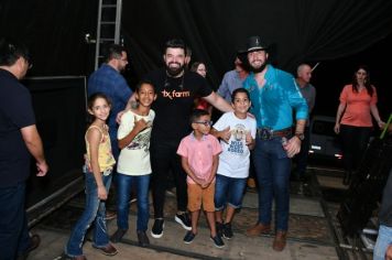 Foto - Hugo e Heitor - 26 Anos Arco-Íris 