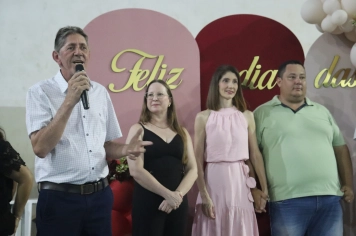 Foto - Uma noite preparada com muito carinho para homenagear aquelas que representam amor, força, dedicação e cuidado todos os dias. 