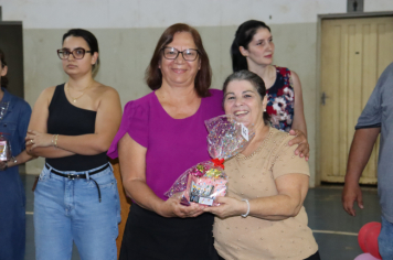 Foto - DIA DAS MÃES ARCO-ÍRIS 2025