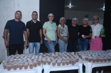 Foto - CARRETA IMPÉRIO, APRESENTAÇÃO DA BANDA MUNICIPAL E A DISTRIBUIÇÃO DO BOLO