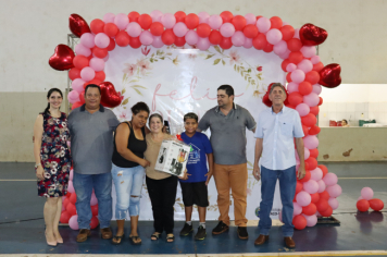 Foto - DIA DAS MÃES ARCO-ÍRIS 2025