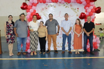 Foto - DIA DAS MÃES ARCO-ÍRIS 2025