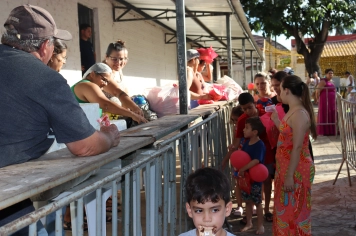 Foto - NATAL DAS CRIANÇAS - ARCO-ÍRIS