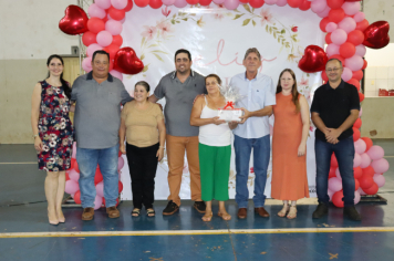 Foto - DIA DAS MÃES ARCO-ÍRIS 2025