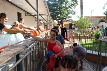 Foto - NATAL DAS CRIANÇAS - ARCO-ÍRIS