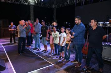 Foto - Hugo e Heitor - 26 Anos Arco-Íris 
