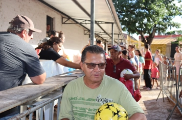 Foto - NATAL DAS CRIANÇAS - ARCO-ÍRIS