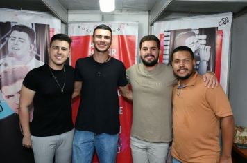 Foto - Hugo e Heitor - 26 Anos Arco-Íris 