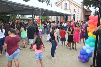 Foto - CARRETA IMPÉRIO, APRESENTAÇÃO DA BANDA MUNICIPAL E A DISTRIBUIÇÃO DO BOLO