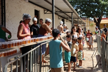 Foto - NATAL DAS CRIANÇAS - ARCO-ÍRIS