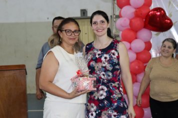 Foto - DIA DAS MÃES ARCO-ÍRIS 2025