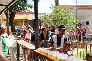 Foto - NATAL DAS CRIANÇAS - ARCO-ÍRIS